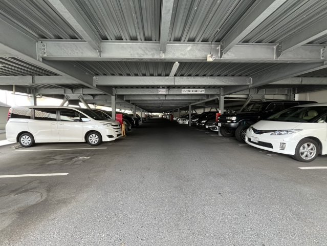 ザ・ヴァンデュールシティの駐車場|■物件内覧・資金計画相談・住宅ローン相談、リフォーム相談、お問合せ受付中■
※当日・翌日のご内覧、ご相談はお電話でのお問合せがスムーズです！