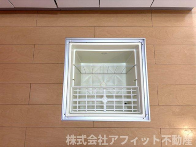 【その他】 | アイリス | 床下収納