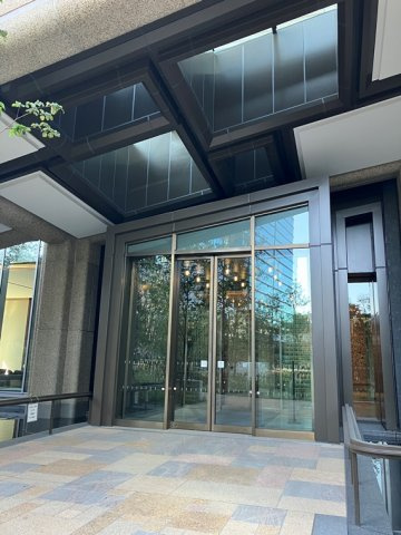 麻布台ヒルズレジデンスＢのエントランス|ゆとりのあるエントランスです