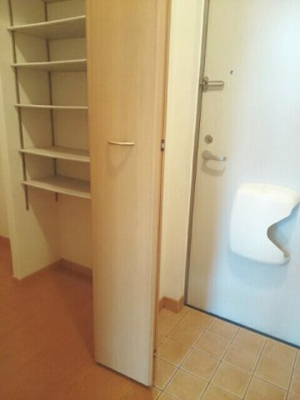 【玄関】 | フレスクーラブリッサ | 落ち着いた玄関です