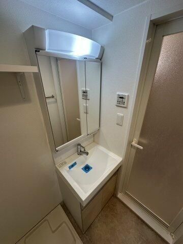 リライア五反野の洗面所