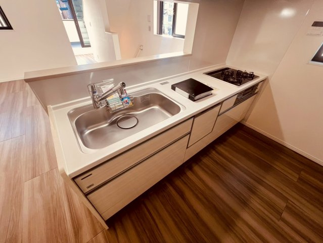 【キッチン】 | 練馬区高野台３丁目　新築戸建て　C号棟 | 【A号棟建築中】清潔感と気品溢れるキッチン♪