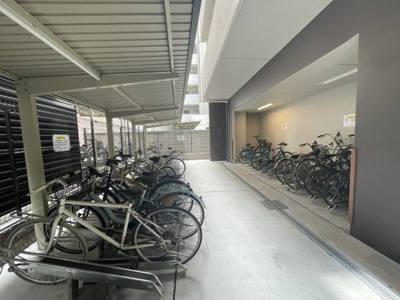 【その他共用部分】 | プライマル新大阪（レジデンス新大阪キャトルセゾン） | 駐輪場です