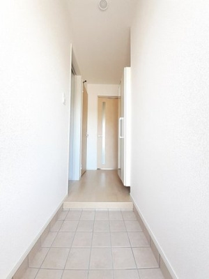 【玄関】 | メゾンリヴィエールＣ