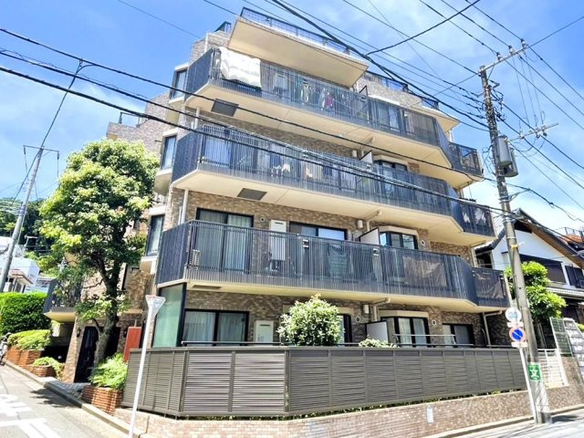横浜南軽井沢パーク・ホームズの外観