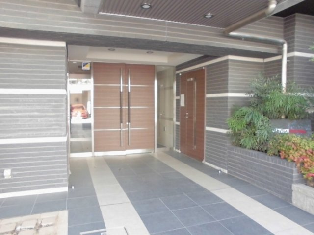 PRINCE54のエントランス