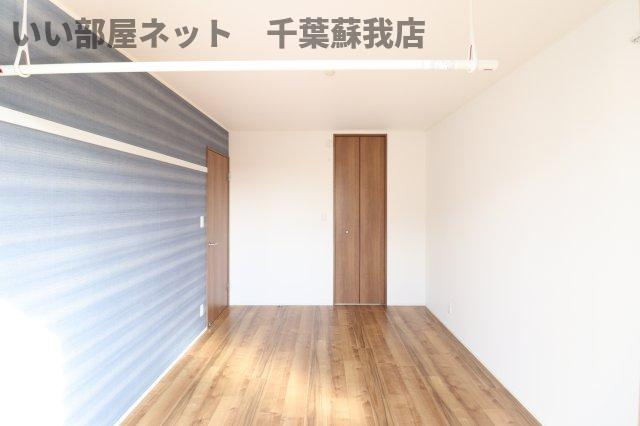 イル・ヴォーロ高田　Ｃ棟の洋室|明るい洋室です