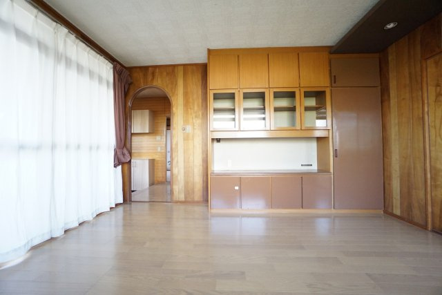 丸亀市富士見町戸建ての居間・リビング