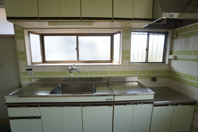 丸亀市富士見町戸建てのキッチン