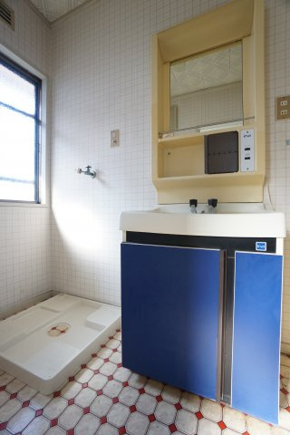 丸亀市富士見町戸建ての洗面所