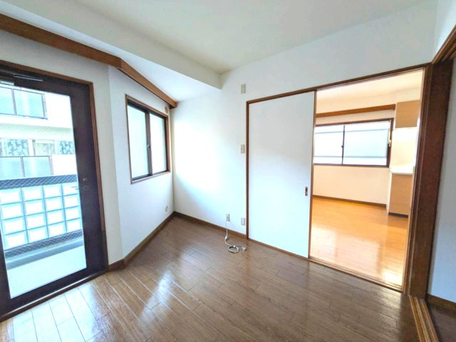ラ・ミーユ甲東園の洋室|ゆったりした洋室です