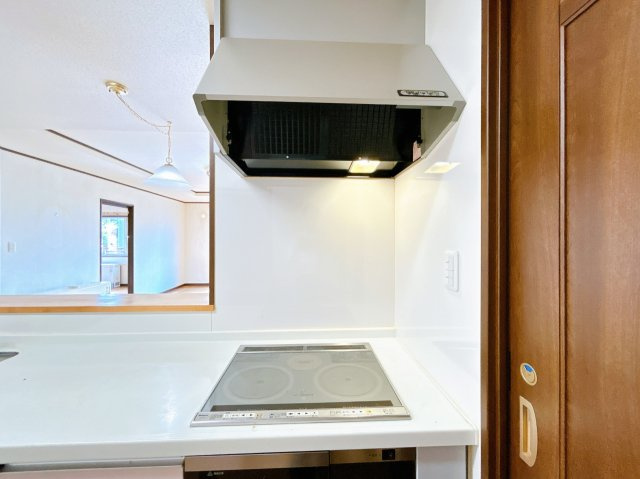  | 網走市潮見１０丁目１１番７号　地下１階付中古売家 | 【現況】キッチン