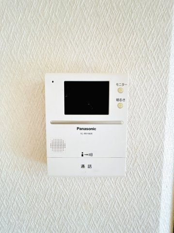 網走市潮見１０丁目１１番７号　地下１階付中古売家のセキュリティ|【リフォーム済】モニターホンは新品のものに交換致しました。