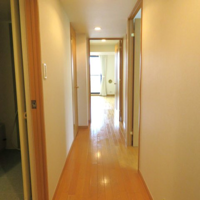 【その他】 | エスカイア福生 | 玄関からリビングまで♪