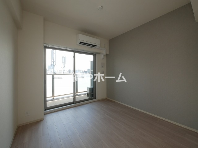 ファステート難波ヴィラントの居間・リビング|こちらの居間で趣味の時間をお楽しみください