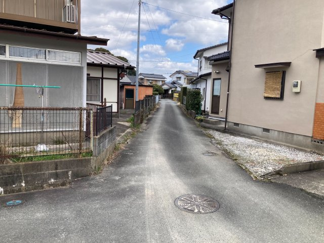 小郡市三沢　売り土地の前面道路含む現地写真|前面道路含む現地写真です