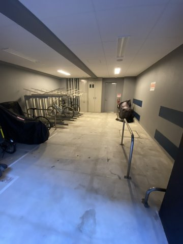 プレサンス南森町ライズのロビー