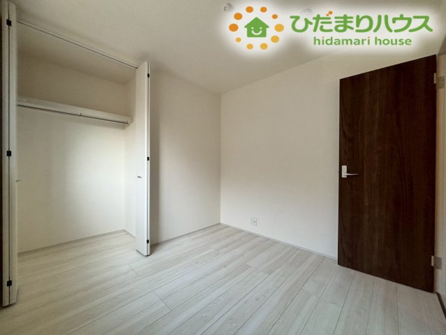 熊谷市万平町　第3　新築一戸建て　リーブルガーデン　02の洋室|全居室に収納スペースがあり、収納豊富な間取りです！お部屋が散らかることもございませんね！！
