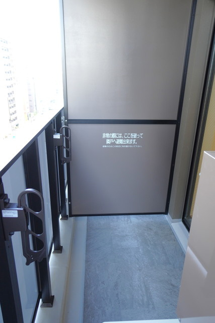 アーバネックス蔵前レジデンスのバルコニー|※写真は同タイプ住戸です。