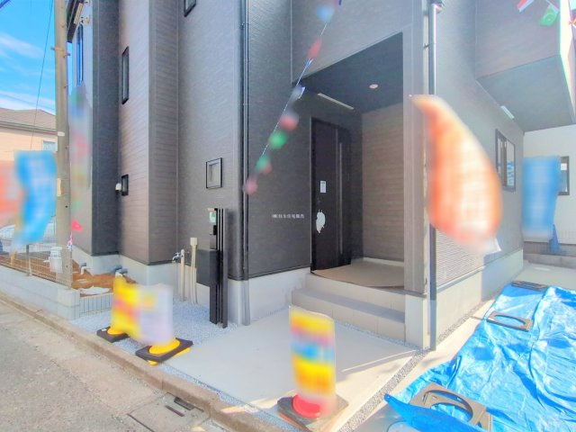 富士見市羽沢３丁目の新築一戸建の玄関