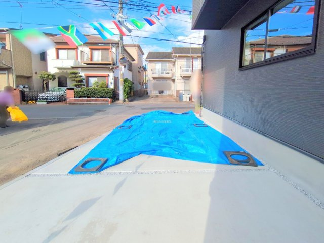 富士見市羽沢３丁目の新築一戸建の駐車場