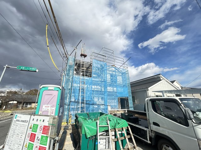 新築　高崎市新町1期　LINAGE　1号棟の外観|現地写真　2026年3月完成予定！類似物件のご内覧等、お気軽にお問合せください♪　							
　							
					
