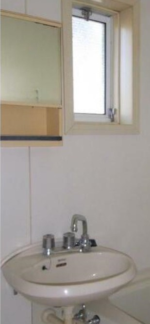 杉並区荻窪１丁目のアパートの洗面所