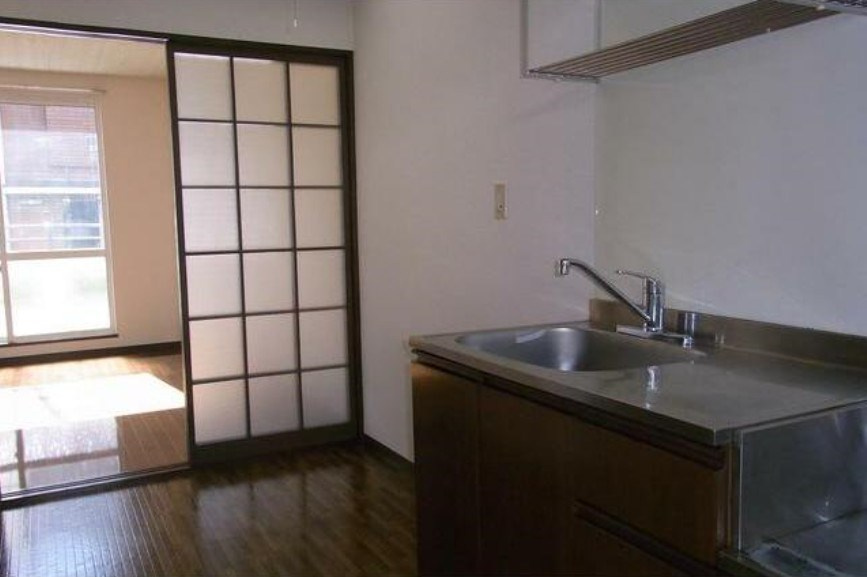 杉並区荻窪１丁目のアパートの玄関