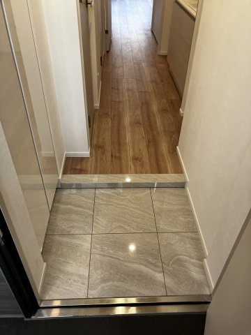 レアライズ浅草Ⅴの玄関
