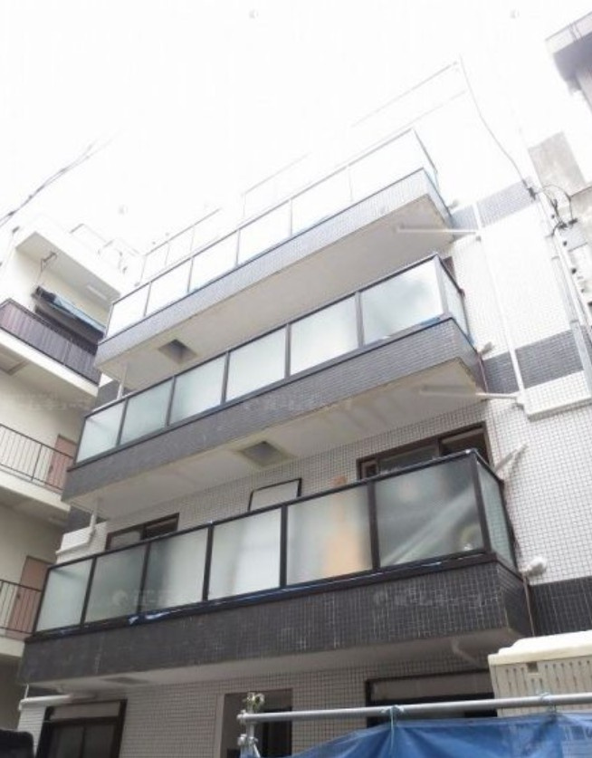 ｂ’ＣＡＳＡ　Ａｌｂｉｏｎの外観