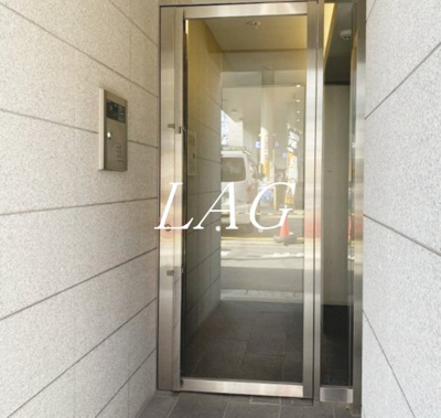 【エントランス】 | ディアネスト | エントランスです。