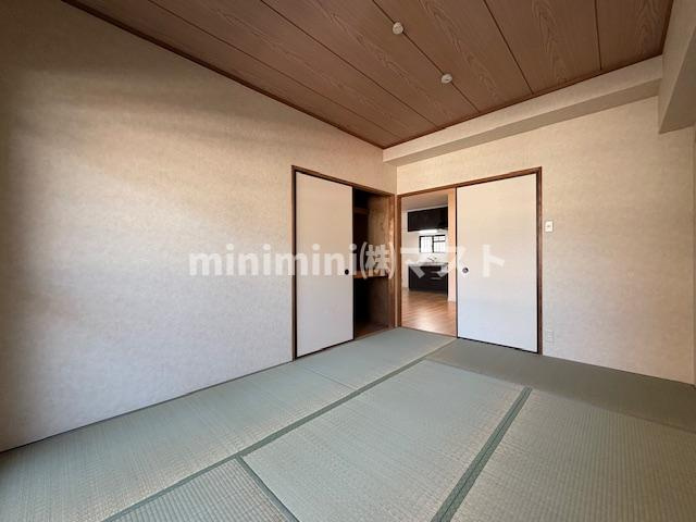 築港武智マンションの和室
