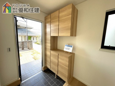 【玄関】 | 中古戸建　神戸市垂水区多聞台１丁目