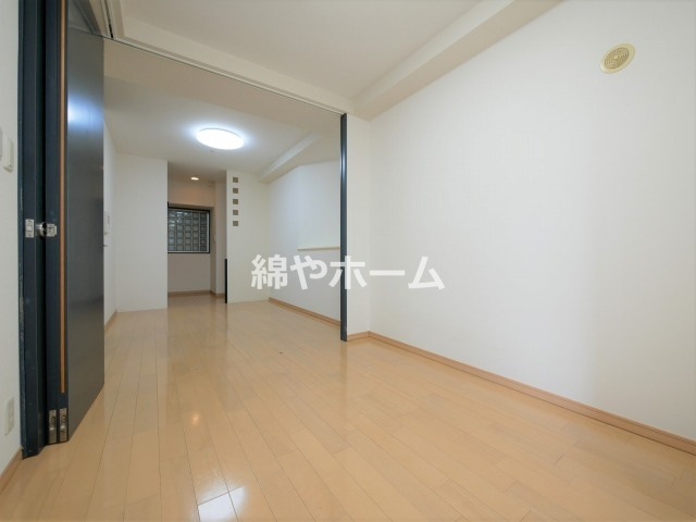 BGC難波タワーの居間・リビング|おしゃれな居間です