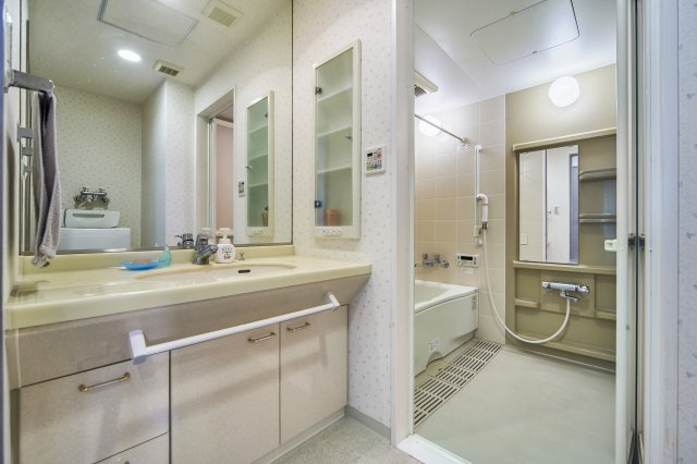 ティオ舞子の独立洗面台|独立洗面台、朝の身支度には欠かせません