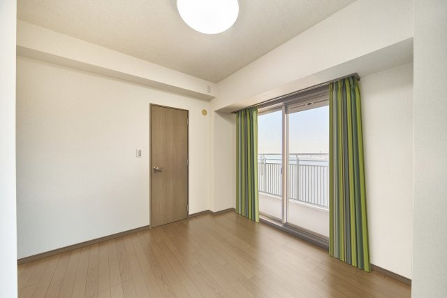 ティオ舞子の洋室|洋室の家具がないイメージです。