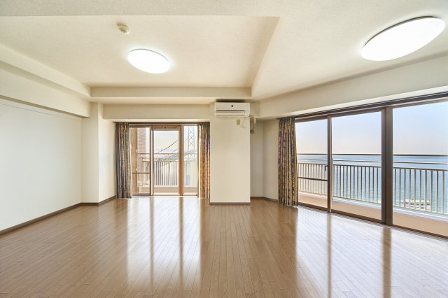 ティオ舞子の居間・リビング|リビングの家具がないイメージです。