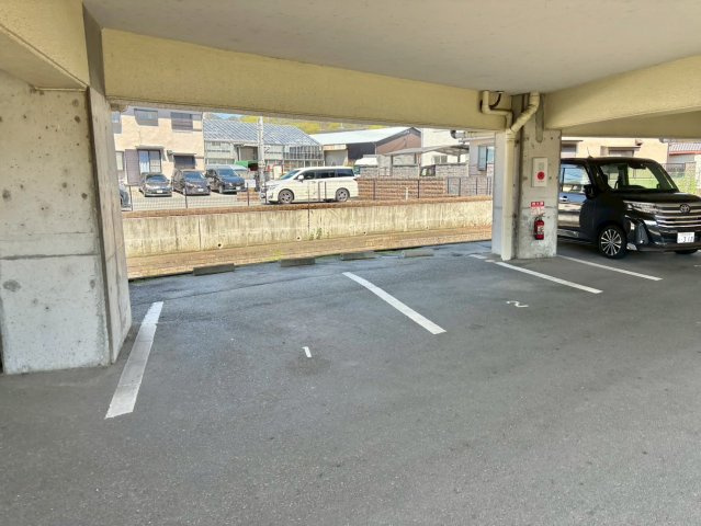 ベアード水上の駐車場