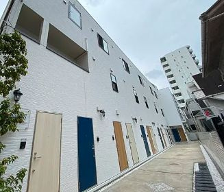 【その他共用部分】 | ミハス新宿富久町 | きれいな外観です