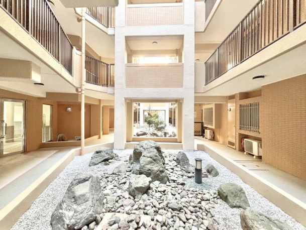 【中庭】 | ハイホーム東村山弐番館