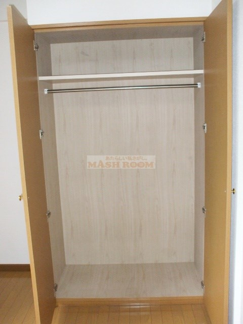 エスコート中野大和町の収納