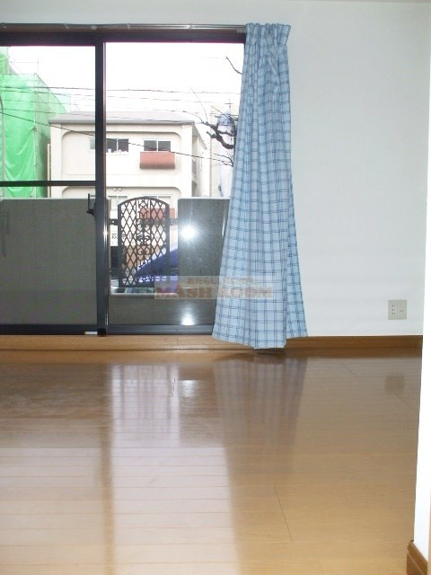 エスコート中野大和町の寝室