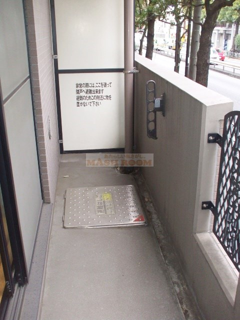エスコート中野大和町のバルコニー