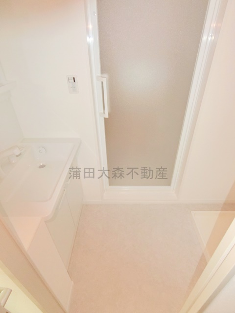 パインコート梅屋敷の洗面所