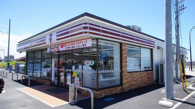 【周辺】 | ＨＩＫＡＲＩＳＵ　Ⅲ | セブン-イレブン袖ケ浦駅北口店まで800m