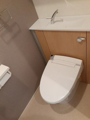 【トイレ】 | ＨＩＫＡＲＩＳＵ　Ⅲ | 落ち着いたトイレです