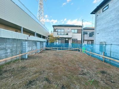 【外観】 | ◆大和市上和田　新築戸建て◆ | ◆堂々たる趣ながら、主張し過ぎずどこか余裕を感じさせるシャープなフォルムで佇む邸宅は、晴天の空と照らし合わせる事で、本来あるべき完成形の姿を見せてくれます。