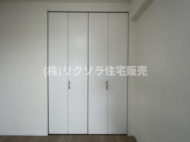 イトーピア香里園ヴァルコートの収納|■物件内覧・資金計画相談・住宅ローン相談、リフォーム相談、お問合せ受付中■
※当日・翌日のご内覧、ご相談はお電話でのお問合せがスムーズです！