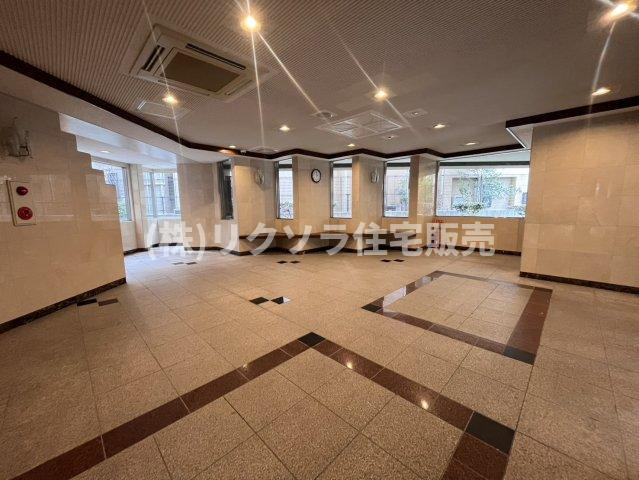 イトーピア香里園ヴァルコートのエントランス|内部
■物件内覧・資金計画相談・住宅ローン相談、リフォーム相談、お問合せ受付中■
※当日・翌日のご内覧、ご相談はお電話でのお問合せがスムーズです！