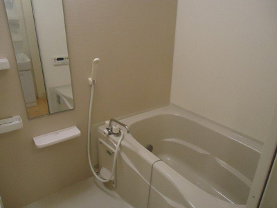 【浴室】 | グローリア | コンパクトで使いやすいお風呂です